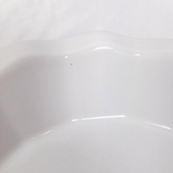 Emile Henry Ruffled Pie Dish Cobalt Blue - Picture 7 of 8